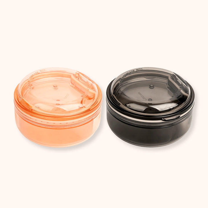 2-in-1 lash lift shield storage and cleaning case. Durable sealed design for soaking, disinfecting and storing lash perm pads, ideal for professional lash salons.